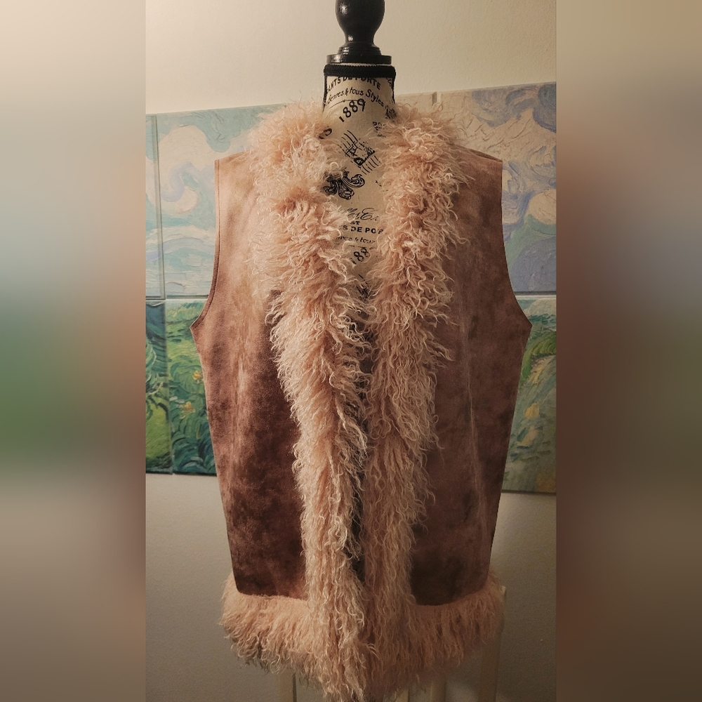 Faux Fur Trimmed Vest in Salmon Pink